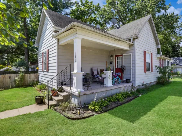 101 S Willow Rd, Evansville, IN 47714