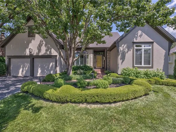 5400 W 97th Cir, Overland Park, KS 66207