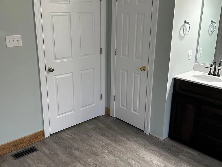 308 Madison Ct — Photo 20