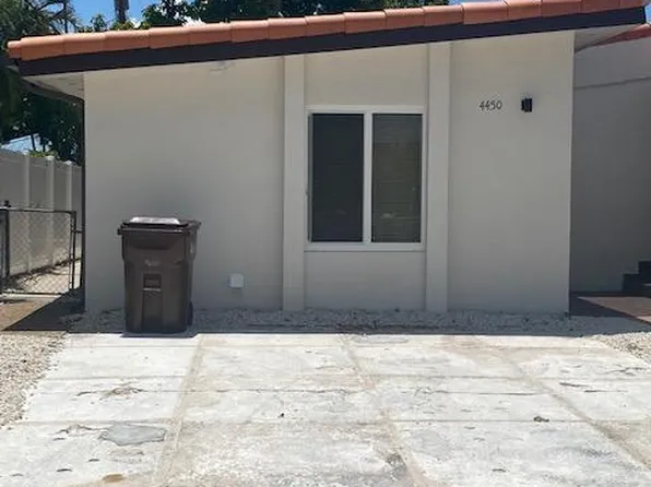 4450 W 1st Ave, Hialeah, FL 33012