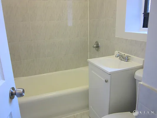 Rented by Kian Realty | media 13