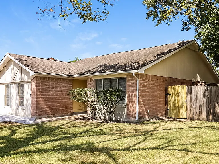 13427 Boonway Dr — Photo 3