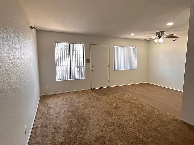 14135 Doty Ave — Photo 8