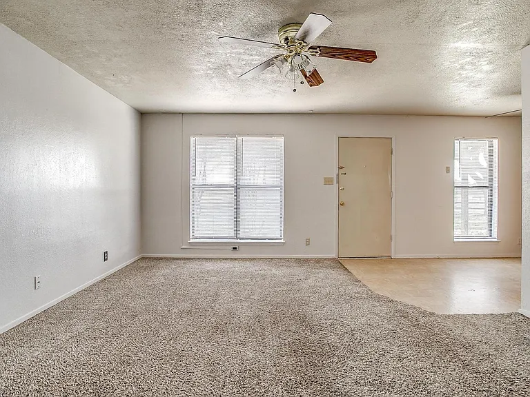 6530 Fall Creek Hwy — Photo 25