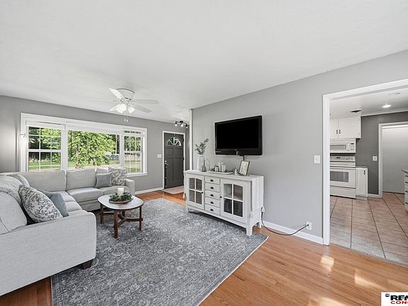 4th image of 3228 S 42nd St