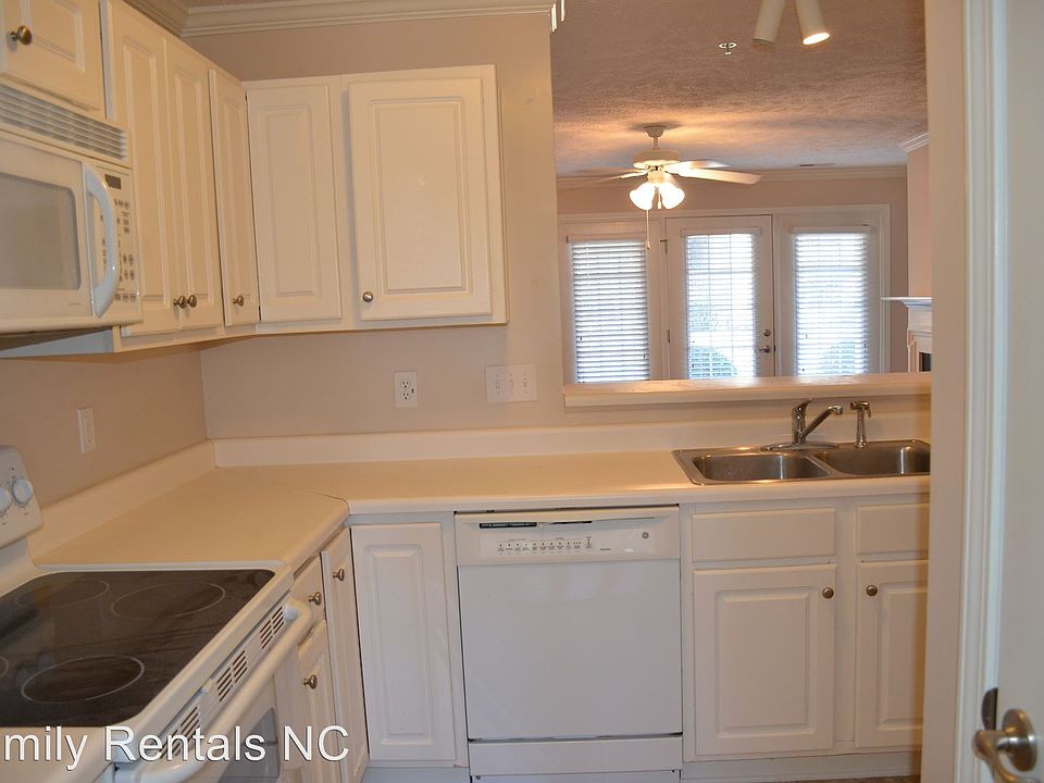 1st image of 3315 Harbour Pointe Pl Unit 2