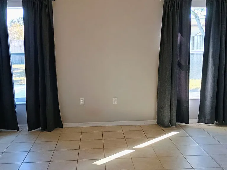 11624 Linden Dr — Photo 21