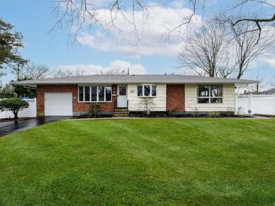 5 Candy Lane, Huntington Station, NY, 11746