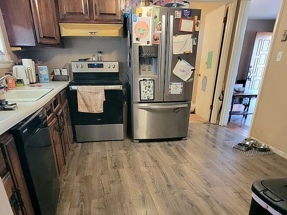 4th image of 1218 Cranbrook Dr