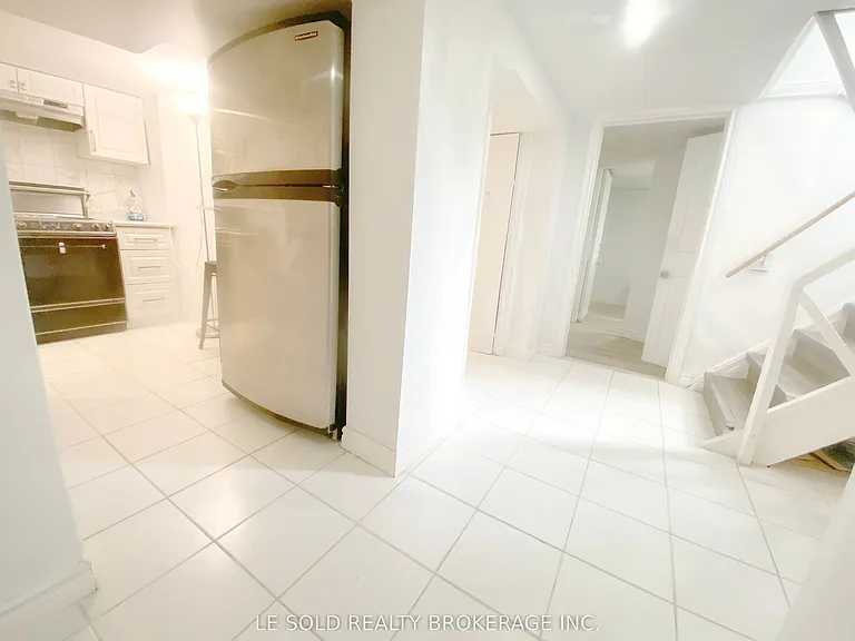 112 Leland St #BASEMENT — Photo 5