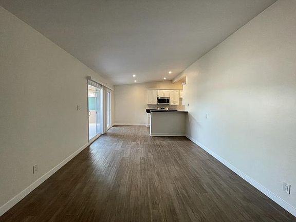 2nd image of 501 Avenue G APT 10