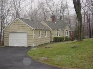 4 Forestdale Rd, Kinnelon, NJ 07405