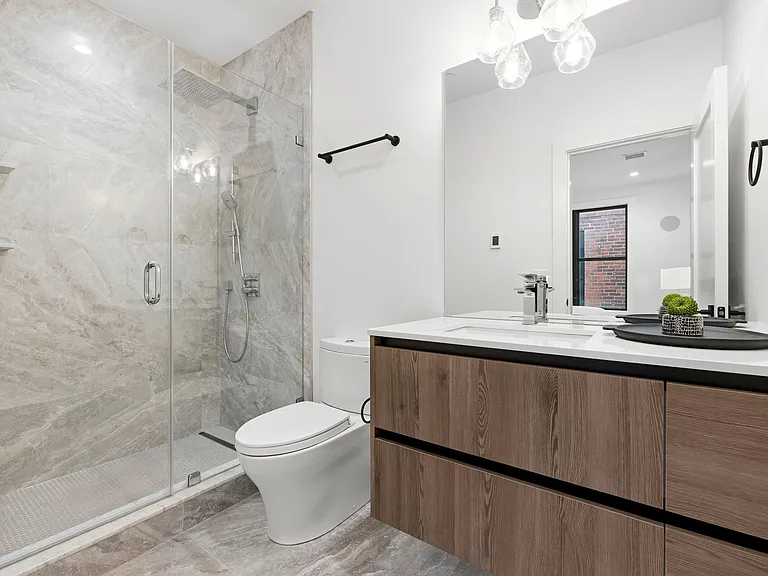 472 W Broadway #202 — Photo 16