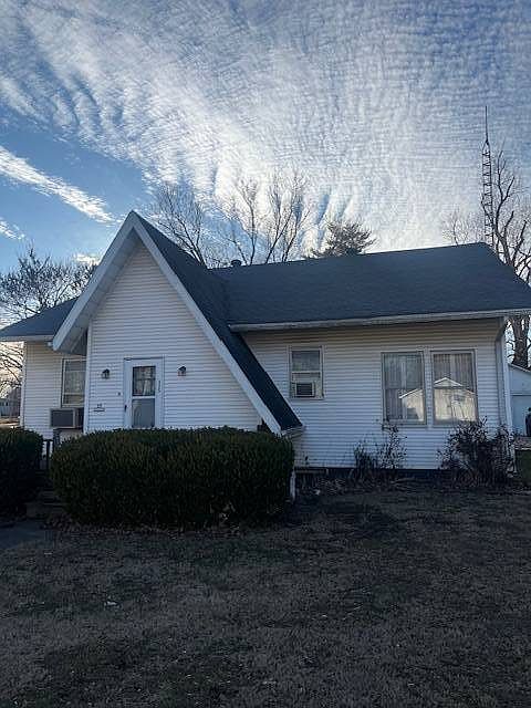 1st image of 325 Centennial Ave