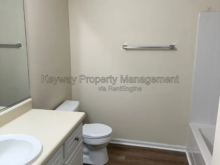 615 Goodale Ln — Photo 16