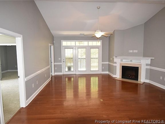 3rd image of 1861 Jennifer Ln Unit 202