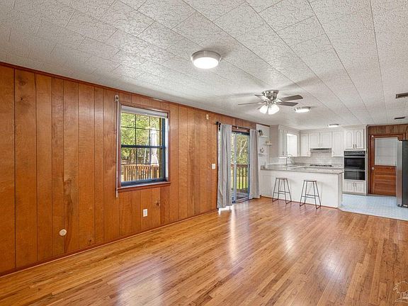 4th image of 2500 E Burgess Rd