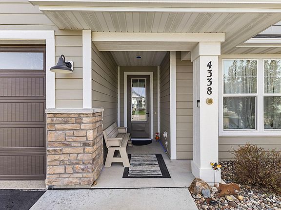 3rd image of 4338 Monarch Dr