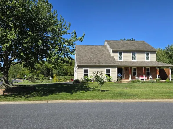243 Kingsbridge Dr, Lititz, PA 17543