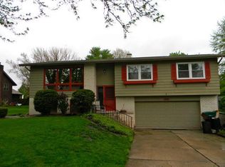 1005 Azalea Dr, Munster, IN