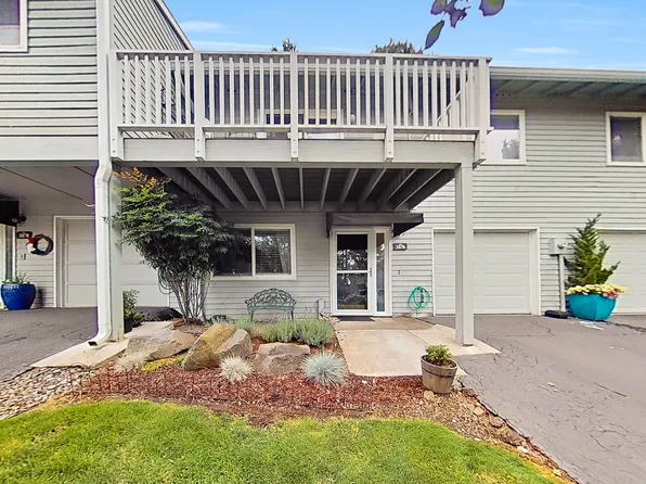 3876 Botticelli St #31, Lake Oswego, OR 97035