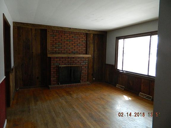 4th image of 2213 Midland Dr