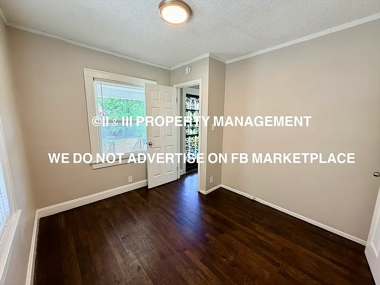 3032 Elmwood Ave — Photo 4
