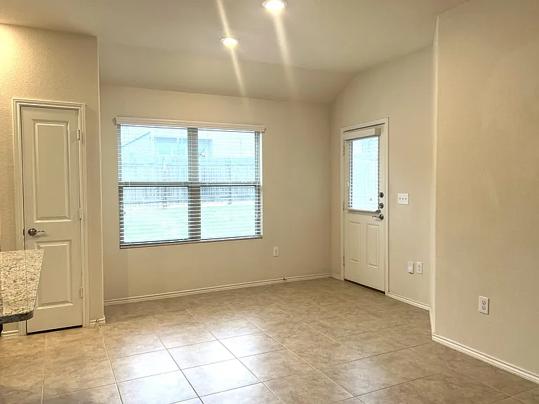 5808 Eden Dr — Photo 5