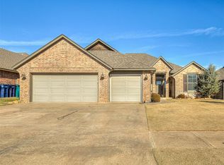 11721 SW 25th Ter, Yukon, OK 73099