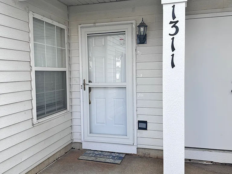 1311 Orleans Dr — Photo 1