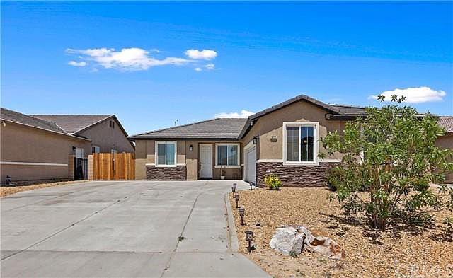 1st image of 16222 Mesa Largo St