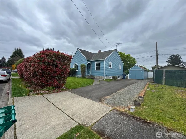 215 J Street SE, Auburn, WA 98002