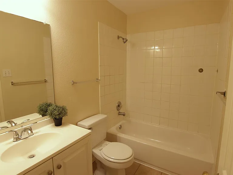 16938 Watering Oaks Ln — Photo 17