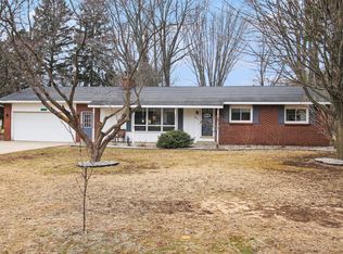 6243 Woodcliff St, Holland, MI 49423