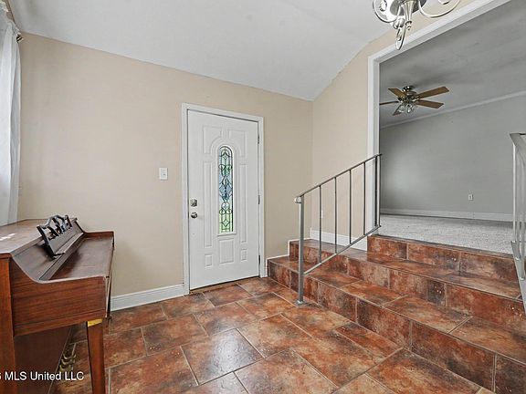 2nd image of 4800 Forrest St