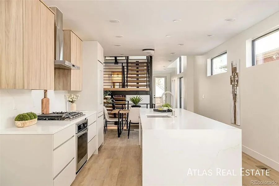 Stunning Modern Rino Home | 4 Levels | Rooftop Deck New Construction — Photo 3