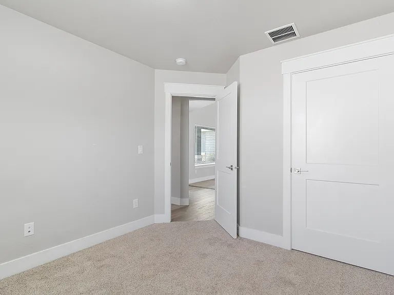 902 Monument Peak Pl — Photo 26