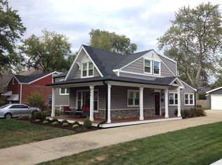845 S Chatham Ave, Elmhurst, IL