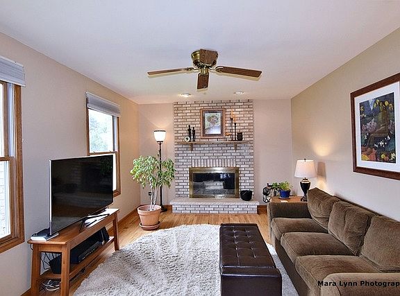 2nd image of 620 Doral Ln