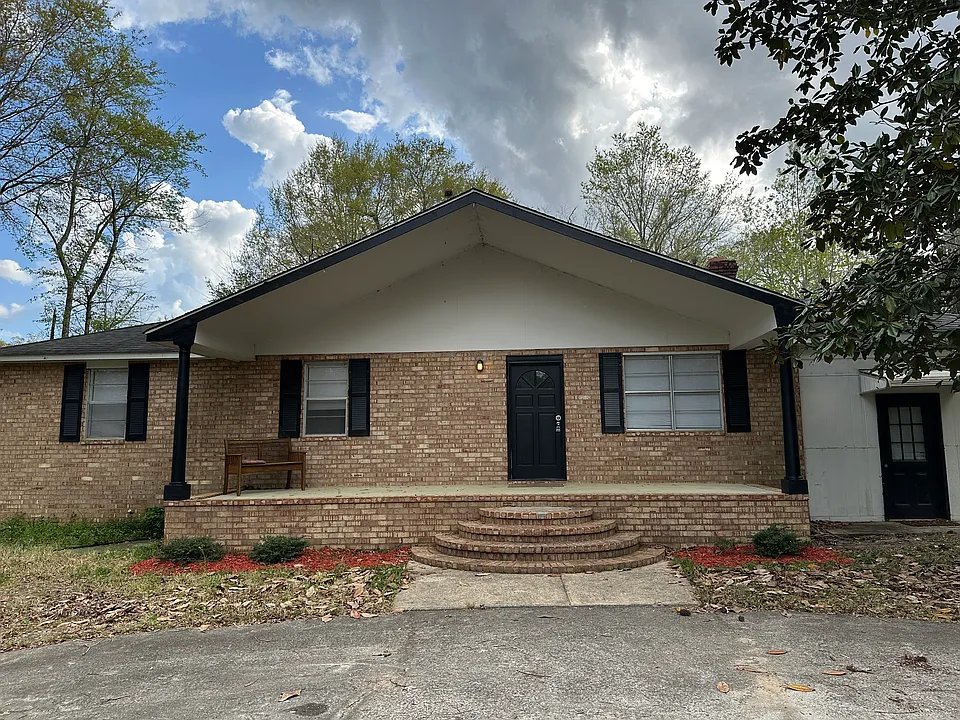2732 Raborn Rd