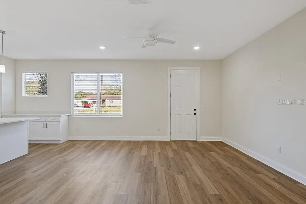 2 bed, 2.0 bath, 1326 sqft, $2,150 — Photo 4