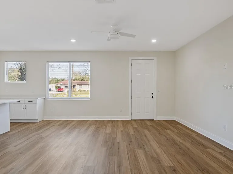 4206 N Manhattan Ave #2 — Photo 4