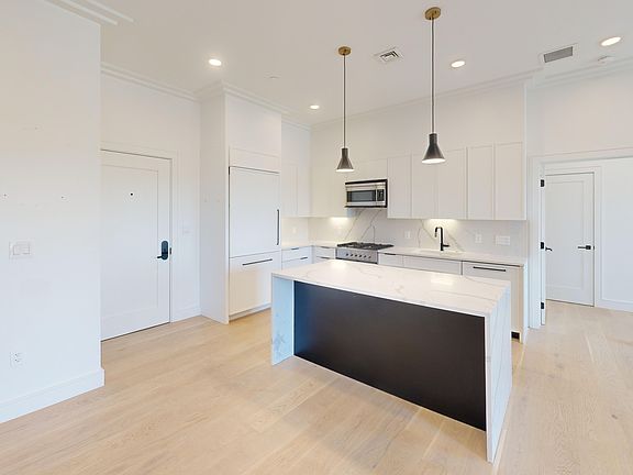 3rd image of 50 Leo M Birmingham Pkwy #603W