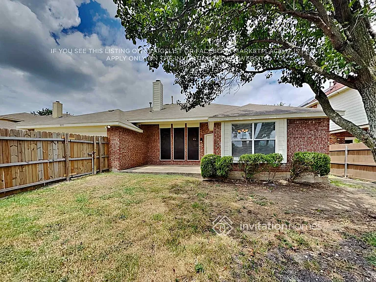 8010 Munich Dr — Photo 18