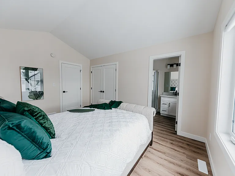 2820 Narcisse Dr — Photo 8