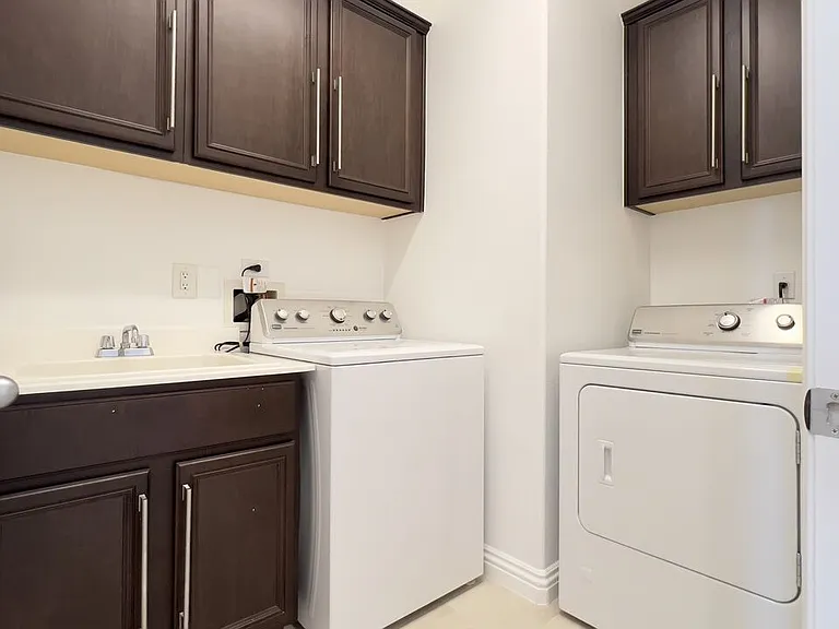 84330 Tramonto Way #84330 — Photo 2