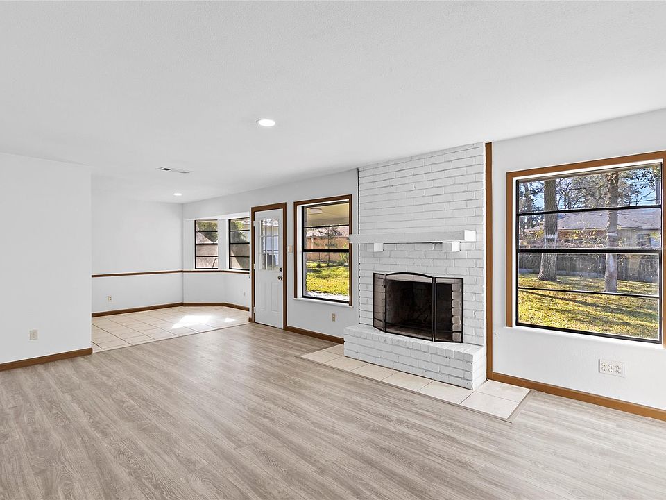 1st image of 204 Pine Valley St