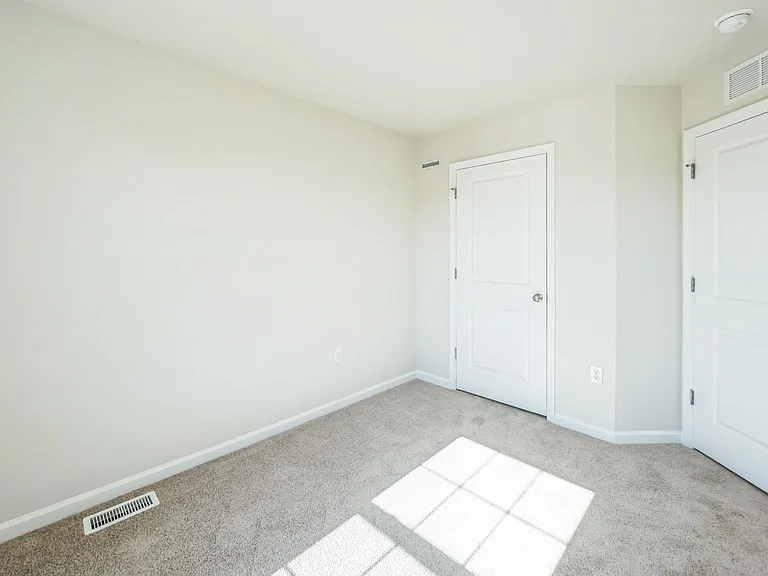 178 Bell Ct — Photo 47