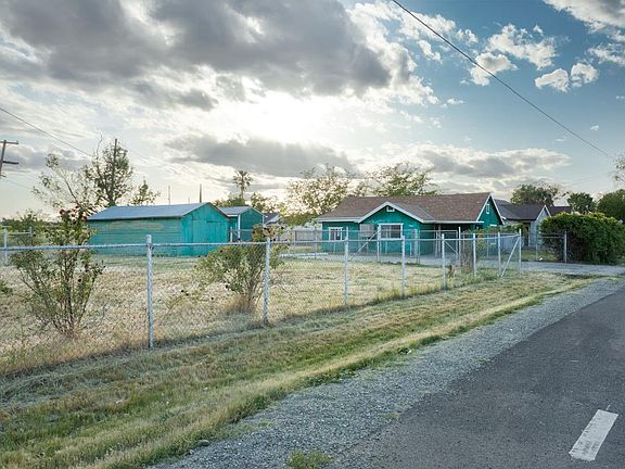 3rd image of 5510 Alicia Ave