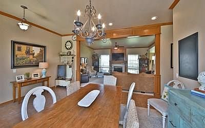 3rd image of 1508 Richland Cir